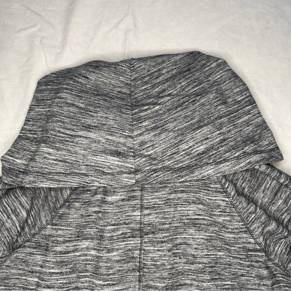 L.L. Bean Cozy Cowl Neck Pullover Sweatshirt Gray Marl | Medium - Picture 10 of 11